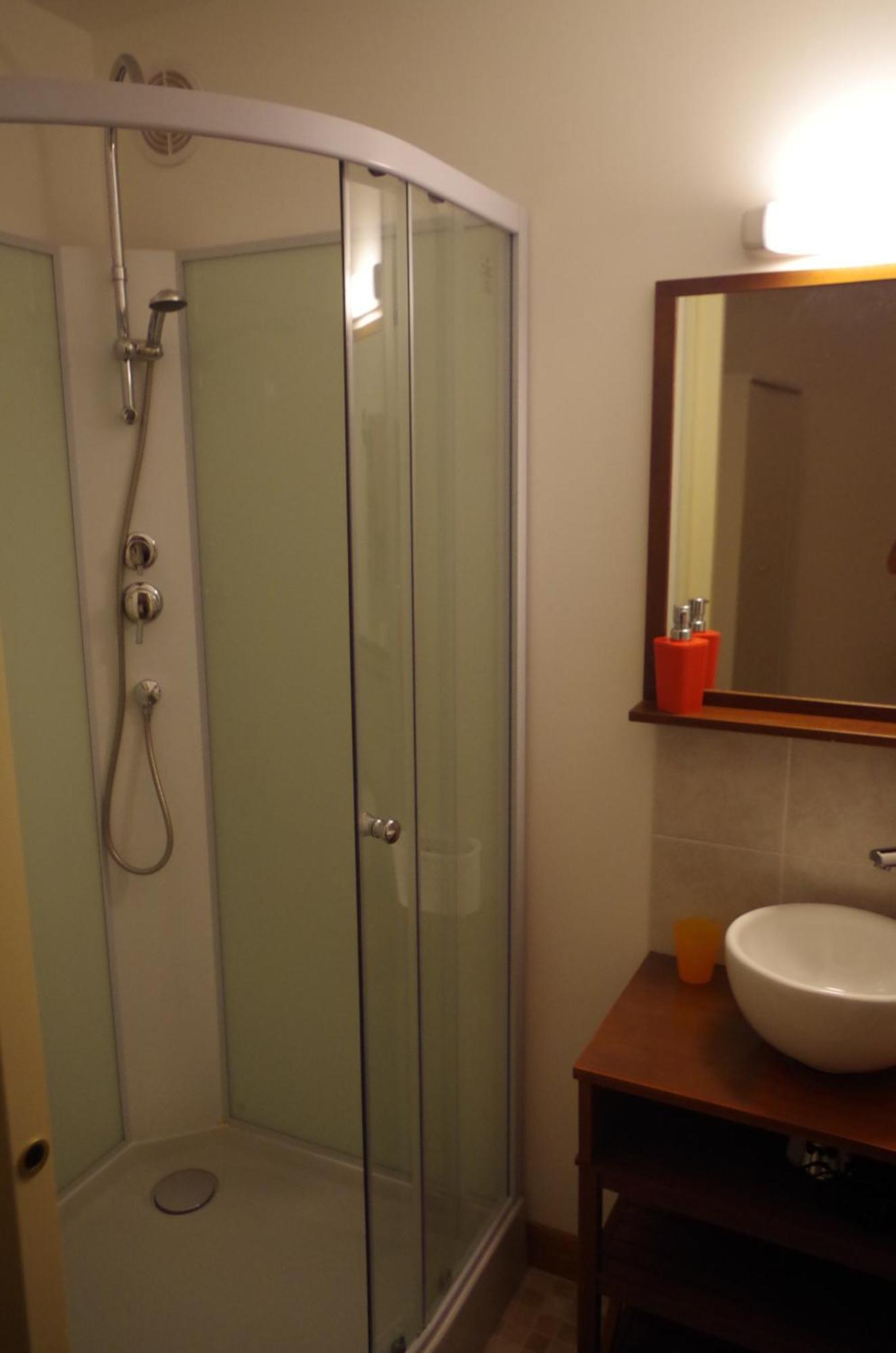 Maison D'Hotes Le Cadran Solaire Courcelles  Rom bilde