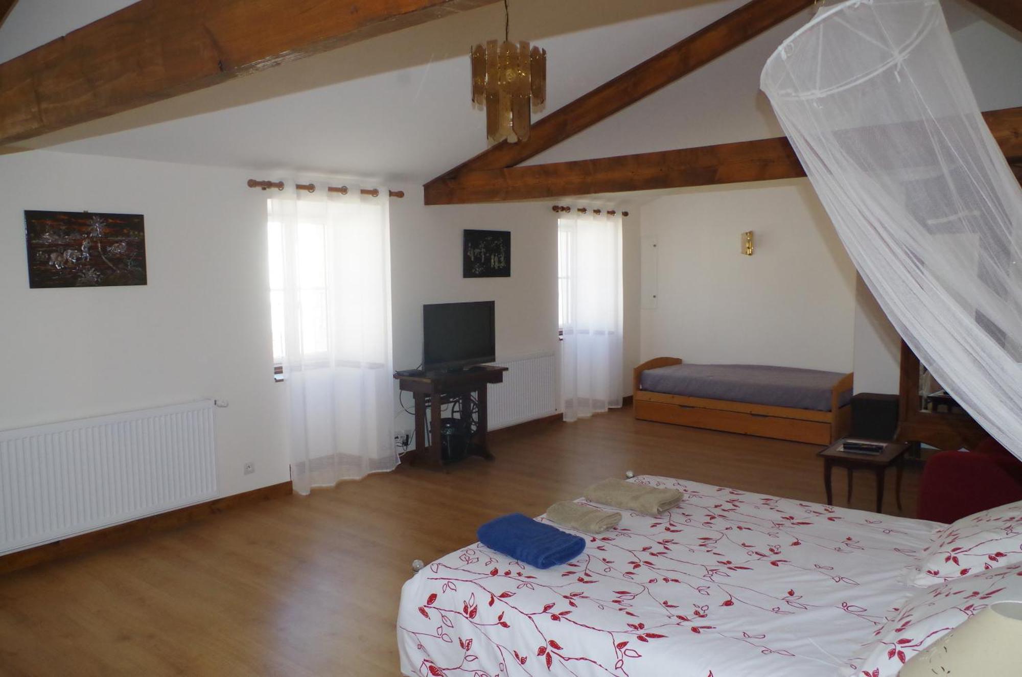 Maison D'Hotes Le Cadran Solaire Courcelles  Rom bilde